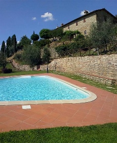 Foto Rustico a Reggello di 615 m² con 12 locali in vendita
