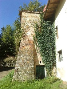 Foto Rustico a Borgo San Lorenzo di 430 m² con 12 locali in vendita