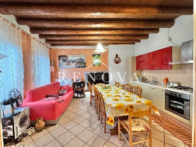 Foto Rustico in Via Pozzo dell'Amore 20, Cavaion Veronese Cavajon Veronese