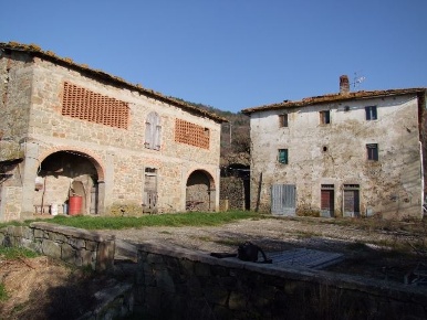 Foto Rustico a Rufina di 460 m² con 20 locali in vendita