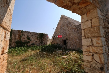 Foto Rustico in Via Liguria 1, Cisternino Centro di 350 m² con 3 locali