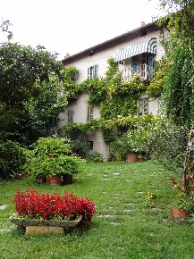 Foto Rustico in VIA CAVOUR  7, Terruggia di 450 m² con 12 locali in vendita