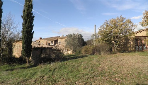 Foto Rustico in Via di Villa, Volterra di 1100 m² con 20 locali in vendita