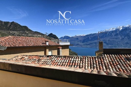 Foto Rustico in via chiesa Piovere 10, Tignale Piovere di 180 m² in vendita