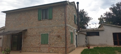 Foto Rustico in loc sgrillozzo, Manciano di 235 m² con 10 locali in vendita