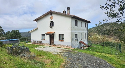 Foto Rustico in località Malavolta, Rosignano Marittimo di 200 m²