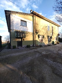 Foto Rustico in STRADA BUGNI  21, Pegognaga di 180 m² con 9 locali