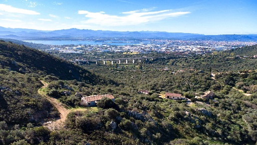 Foto Rustico in Via Pichicca, Olbia Osseddu di 120 m² con 6 locali