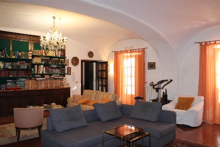 Foto Rustico in via Roma  4, Oldenico di 246 m² con 7 locali in vendita