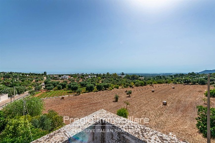 Foto Rustico in Contrada Cristo Re, Monopoli di 250 m² con 10 locali