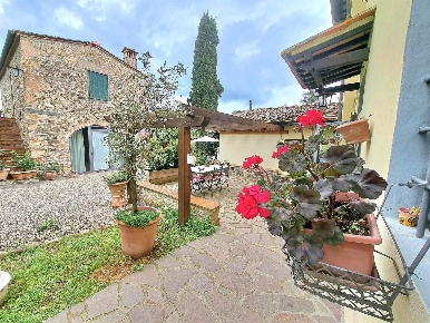 Foto Rustico in Fabbrica, San Casciano in Val di Pesa di 330 m² in vendita