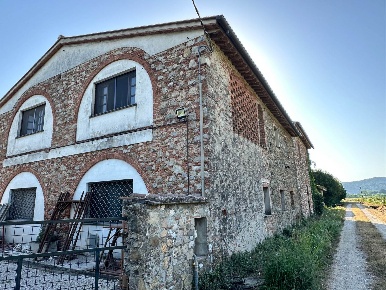 Foto Rustico a San Giuliano Terme Pugnano, Ripafratta di 900 m² in vendita