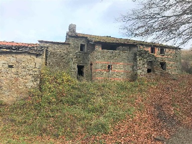 Foto Rustico a Cortona di 367 m² con 10 locali in vendita