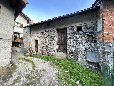 Foto Rustico in Via Coloredo, Gordona Coloredo di 76 m² con 2 locali