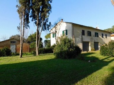 Foto Rustico a Grosseto La Principina di 715 m² con 24 locali in vendita