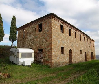 Foto Rustico a Torrita di Siena Centro di 1500 m² con 5 locali in vendita