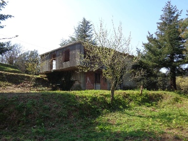 Foto Casa indipendente a Vezzano Ligure di 170 m² con 5 locali in vendita