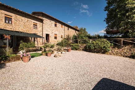 Foto Rustico a Buggiano di 350 m² con 10 locali in vendita