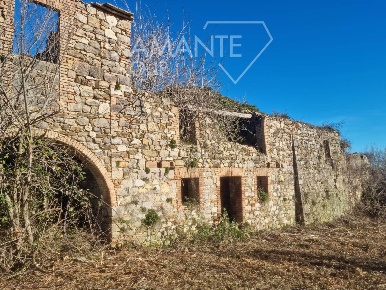 Foto Rustico a Allerona Centro di 450 m² con 1 locali in vendita