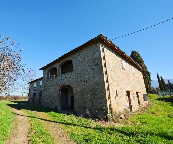 Foto Rustico a Reggello di 540 m² con 12 locali in vendita