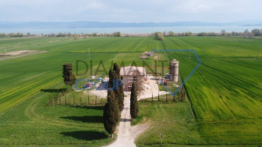 Foto Rustico a Castiglione del Lago Contrada Prati di 3835 m² con 8 locali