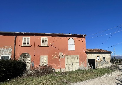 Foto Rustico a Pistoia Masiano di 193 m² con 9 locali in vendita