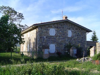 Foto Rustico a San Severino Marche Torrone Serrabassa di 104 m² in vendita