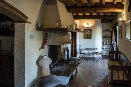 Foto Rustico a Cinigiano Centro di 450 m² con 20 locali in vendita