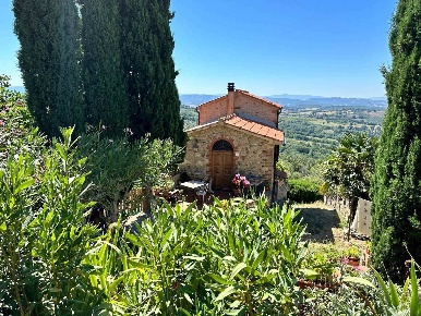 Foto Rustico a Civitella Paganico di 117 m² con 4 locali in vendita