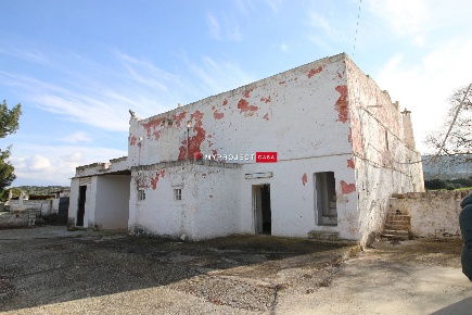 Foto Rustico in Montalbano di Fasano, Fasano di 450 m² con 10 locali
