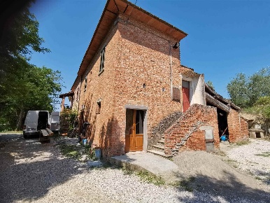 Foto Rustico a Montepulciano di 180 m² con 7 locali in vendita