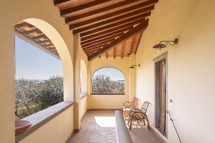 Foto Rustico a Reggello di 335 m² con 14 locali in vendita