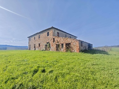 Foto Rustico a Lajatico di 710 m² con 10 locali in vendita