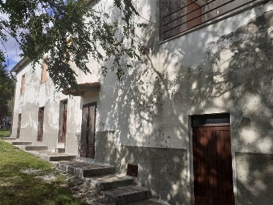 Foto Rustico a Scansano Poggioferro di 140 m² con 8 locali in vendita