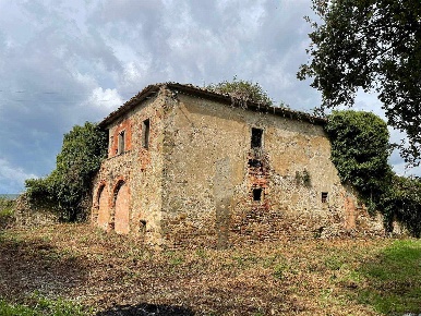 Foto Rustico a Arezzo Quarata di 1120 m² con 20 locali in vendita