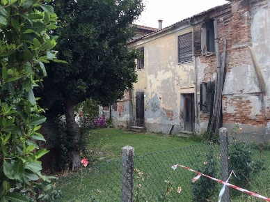 Foto Rustico in Via GAVELLO Via 25 Aprile 00, Gavello Centro di 300 m²