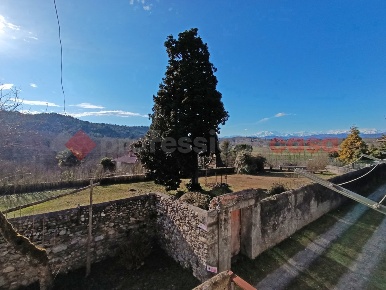 Foto Rustico in Bareggi, Borgo Ticino Centro di 155 m² con 4 locali