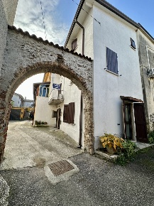 Foto Rustico in Vicolo Mincio 20, Castelnuovo del Garda Camalavicina