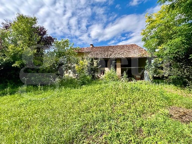 Foto Rustico in Valle, Piozzo di 120 m² con 4 locali in vendita
