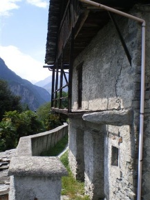 Foto Rustico in Via Frazione Cattagna -, Varzo Centro di 90 m² con 4 locali