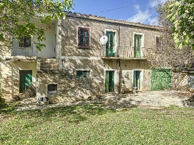 Foto Rustico in corbatteria, San Martino d'Agri Centro di 200 m² in vendita