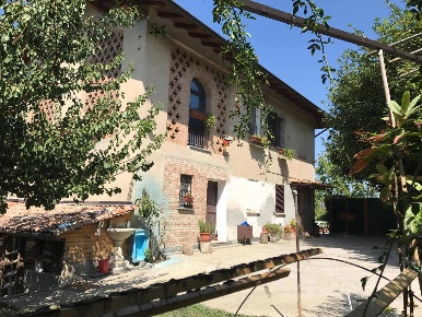 Foto Rustico in Via Casa Castellini 2, Corvino San Quirico Fumo di 150 m²