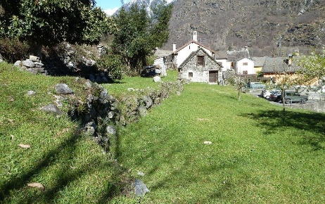Foto Rustico in Via Vegno 47, Crodo Centro di 50 m² con 2 locali in vendita