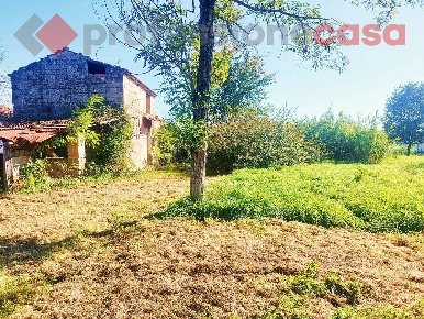 Foto Rustico in Via quartora 13, Colfelice di 121 m² con 4 locali