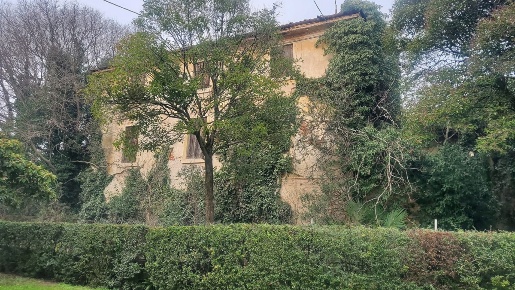 Foto Rustico in Via OLIVÃ¨ 70, Verona Montorio di 750 m² in vendita