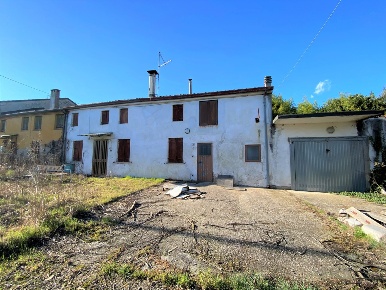Foto Rustico in Via MATTEOTTI 113, Noventa Vicentina Centro di 150 m²
