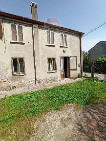 Foto Rustico in Antonio Gramsci 30, Villamarzana di 263 m² con 5 locali