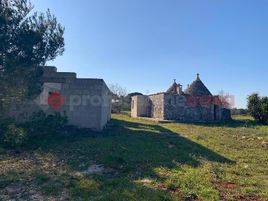 Foto Rustico in Via San Domenico dello Scannio 0, Martina Franca di 8000 m²