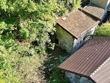 Foto Rustico in Via Trebisonda snc, Valsolda San Mamete di 146 m²