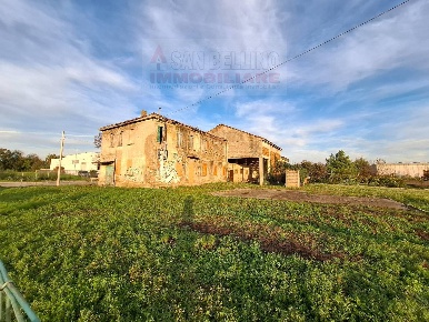 Foto Rustico a Selvazzano Dentro Tencarola di 2000 m² con 17 locali